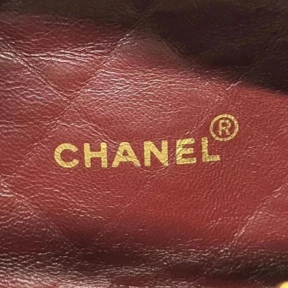 Authentic RARE CHANEL 1991 runway black chain medallion bum bag waist bag - Picture 13 of 13